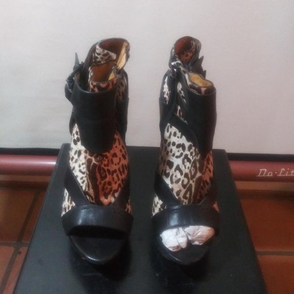 L.A.M.B. (Lamb) Dorrie Leopard & Leather Platform Open Toe Heels - Picture 1 of 4